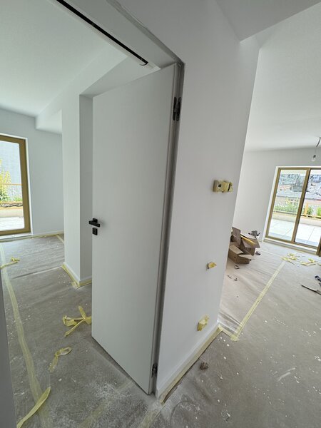 Sunt zugrav si caut lucrari,